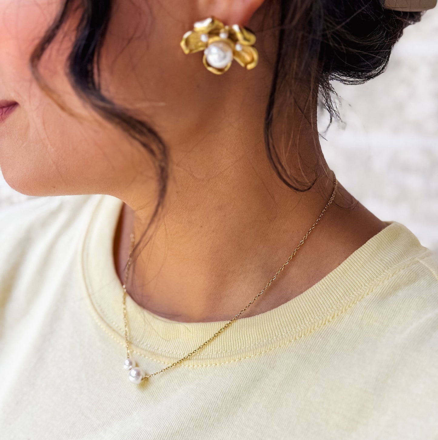 Delicate Twinset Pearl Necklace