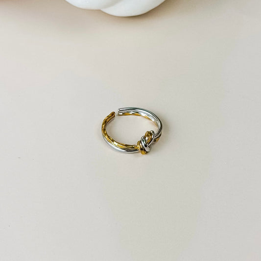 Lovers Knot Ring