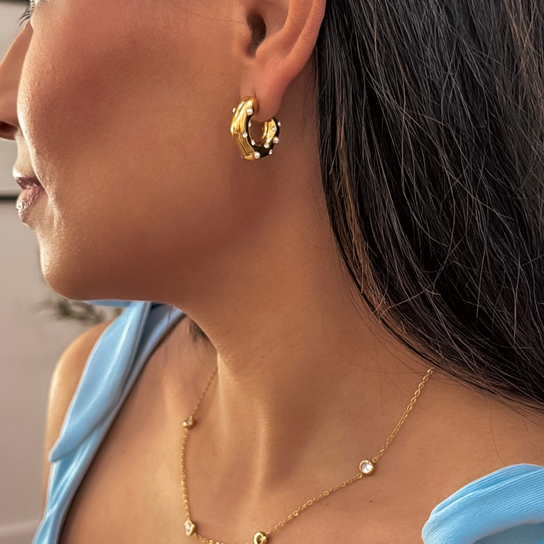 Elara Hoops