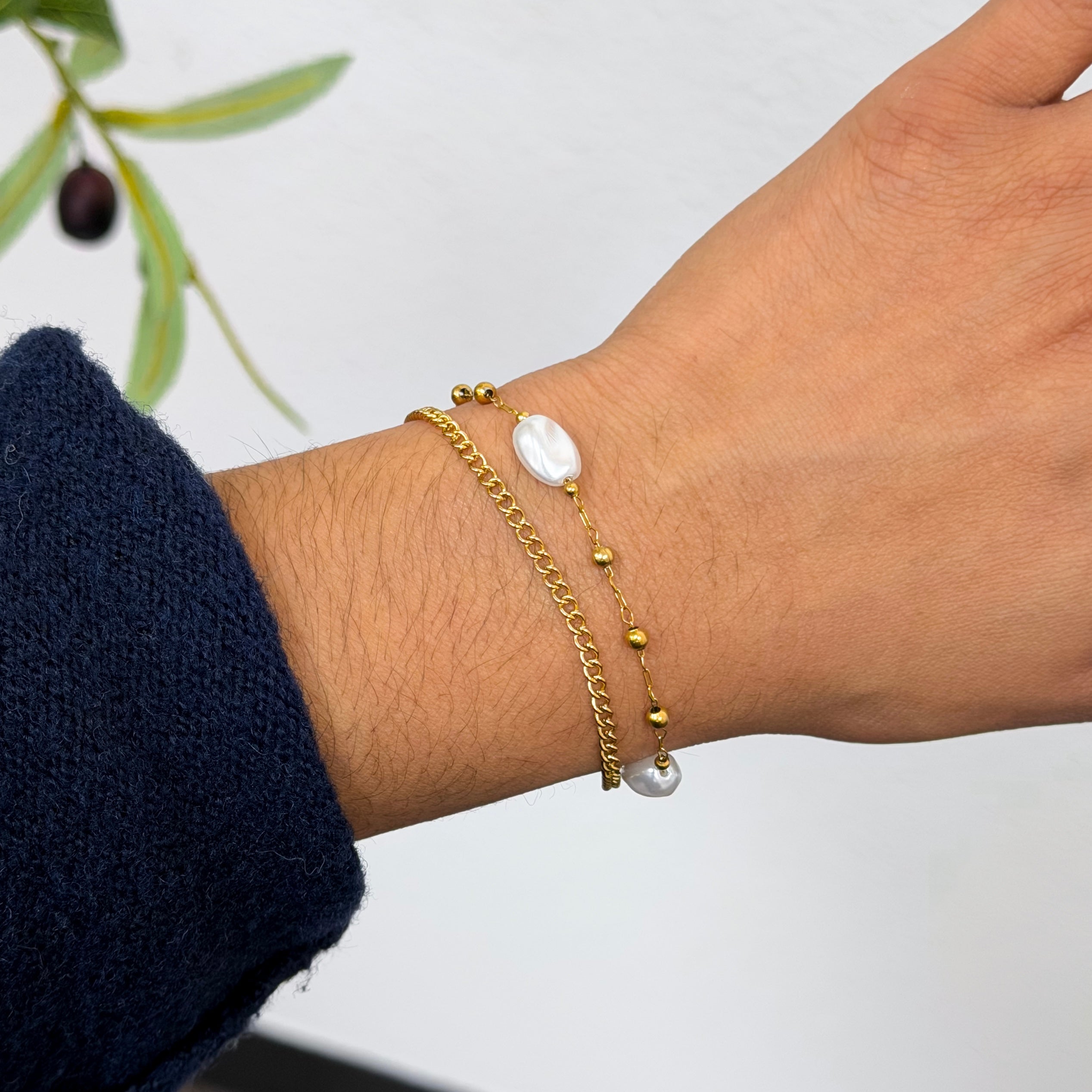 Dainty Pearl Chain Bracelet