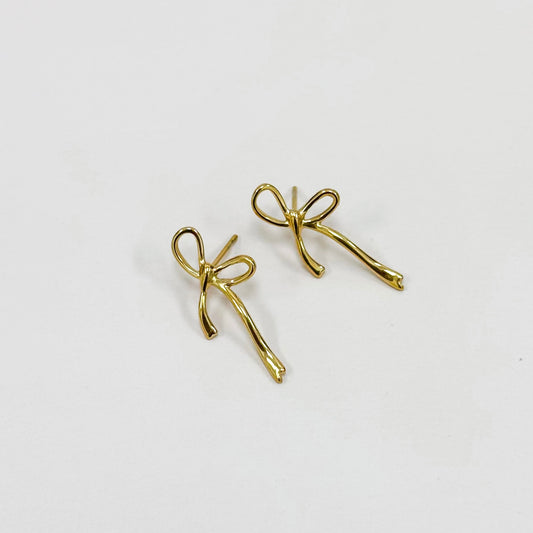 Graceful Bow Studs