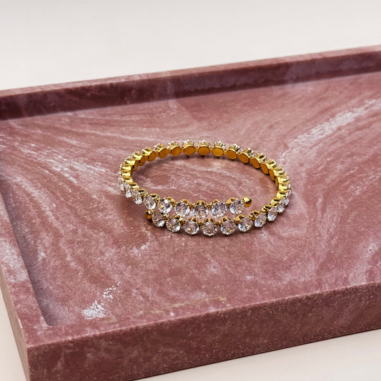 Aurelia Cuff