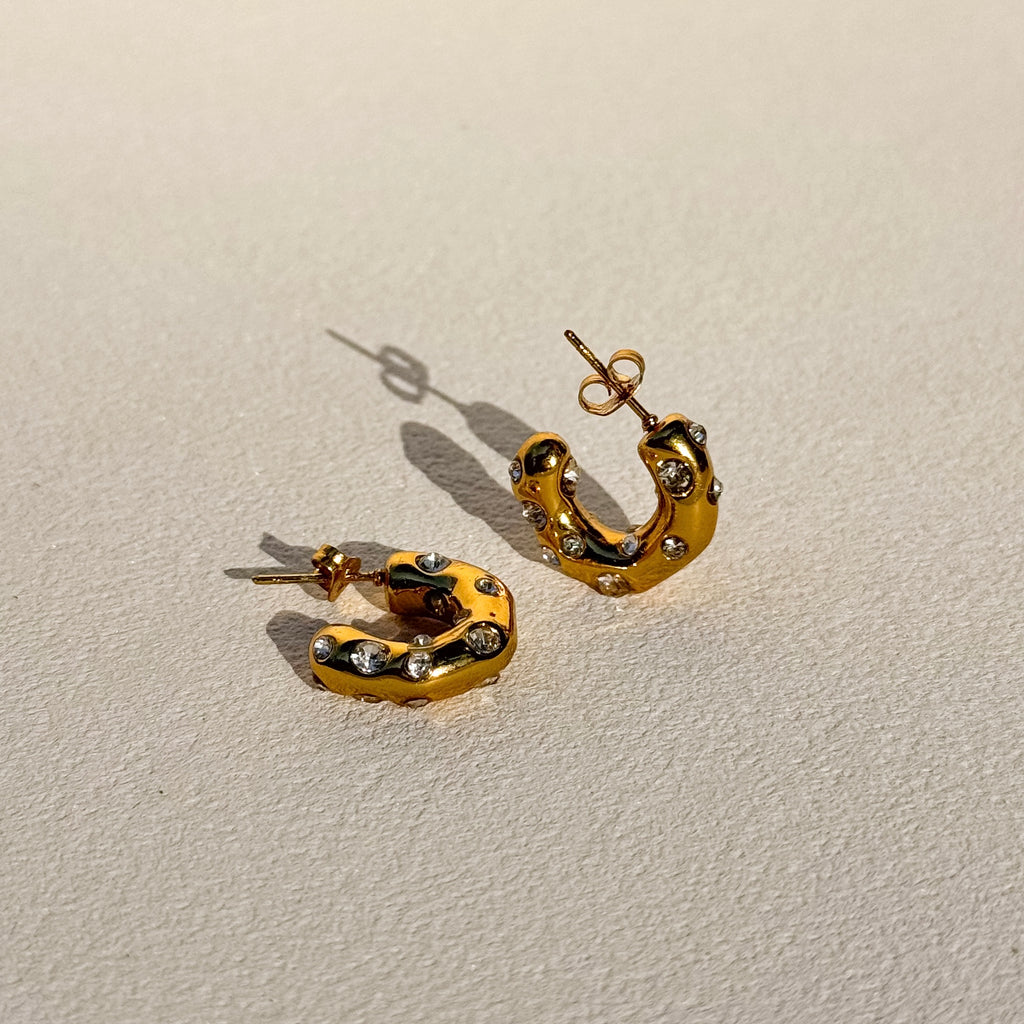 Elara Hoops