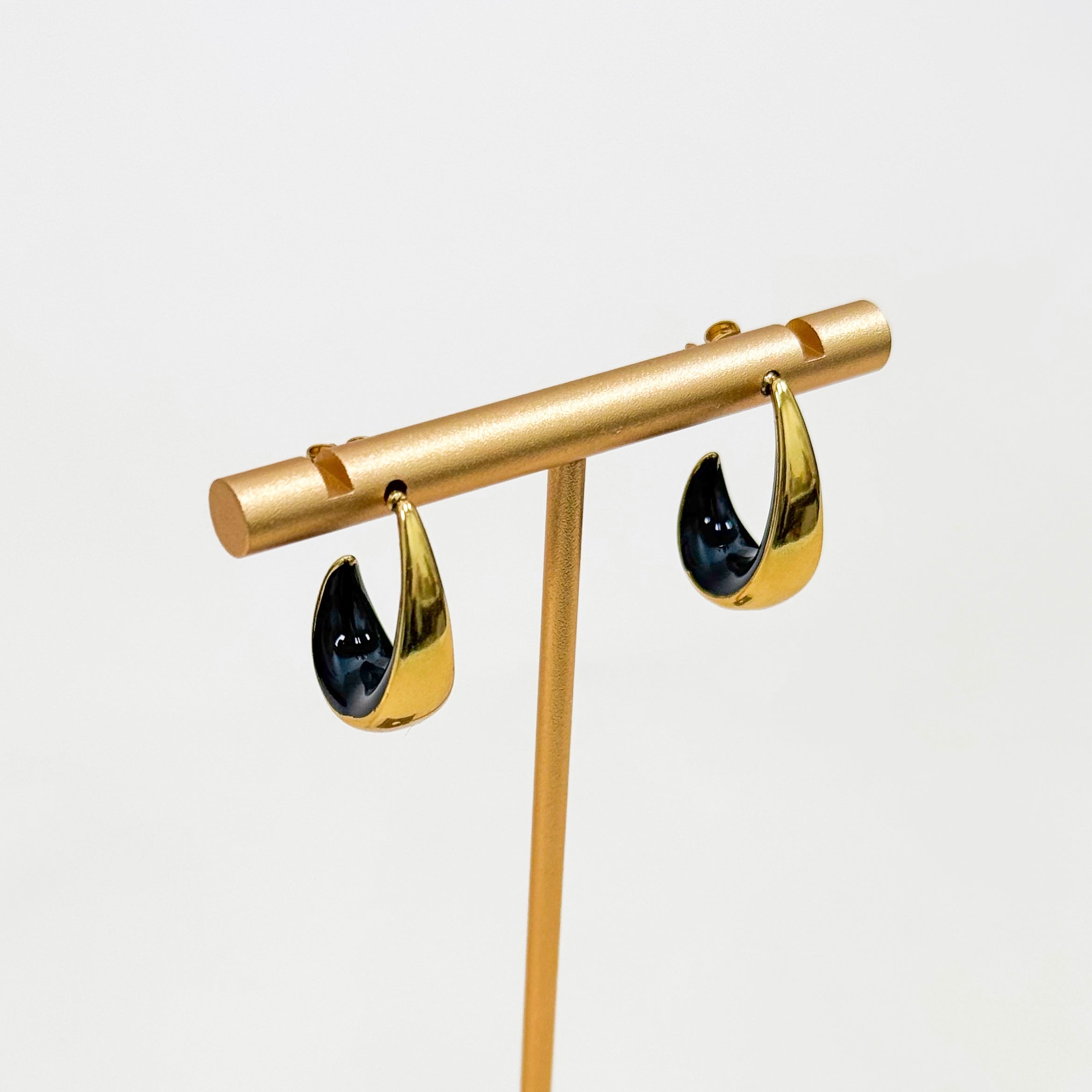 The Noir Drop Earrings