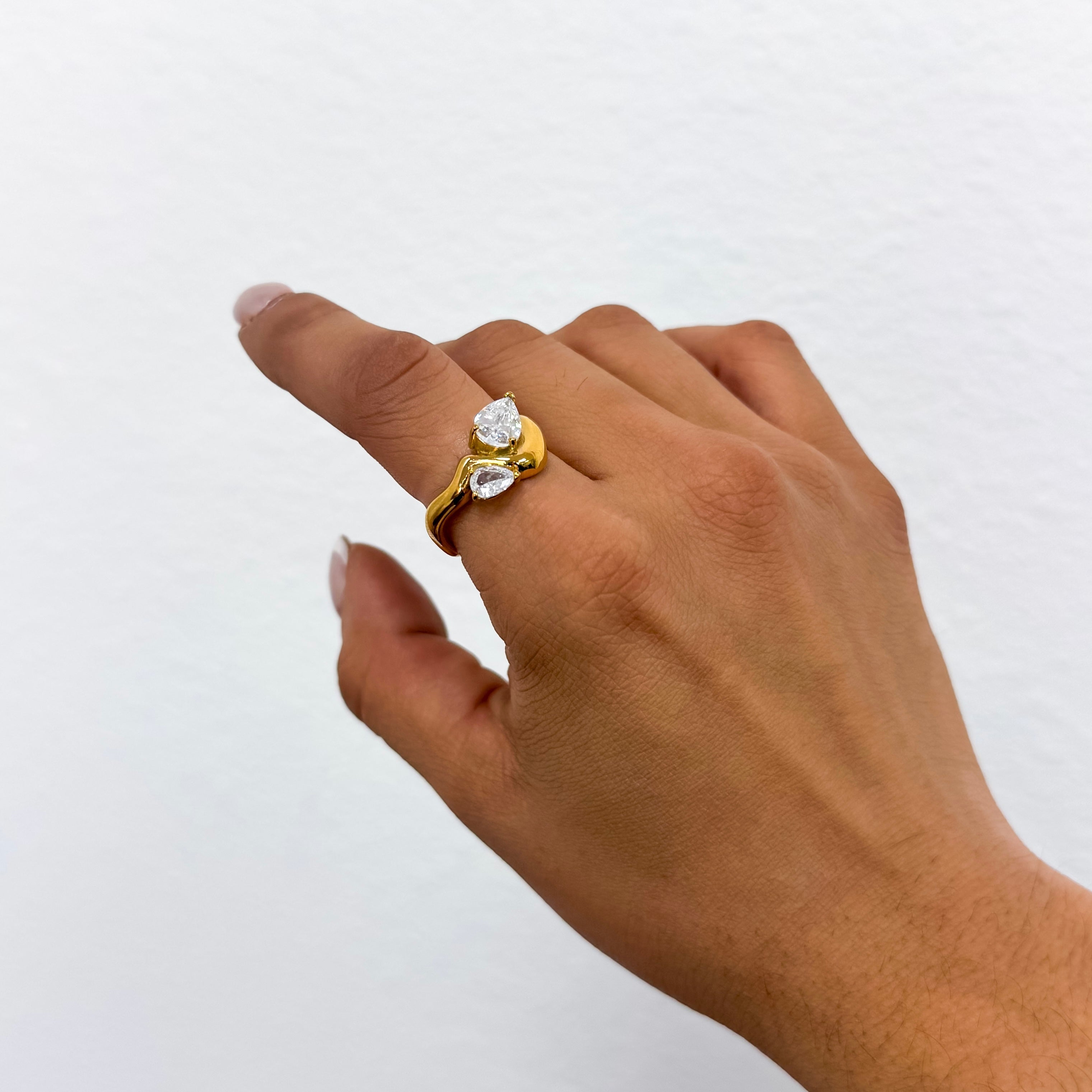 The Aurelia Sculpted Crystal Ring