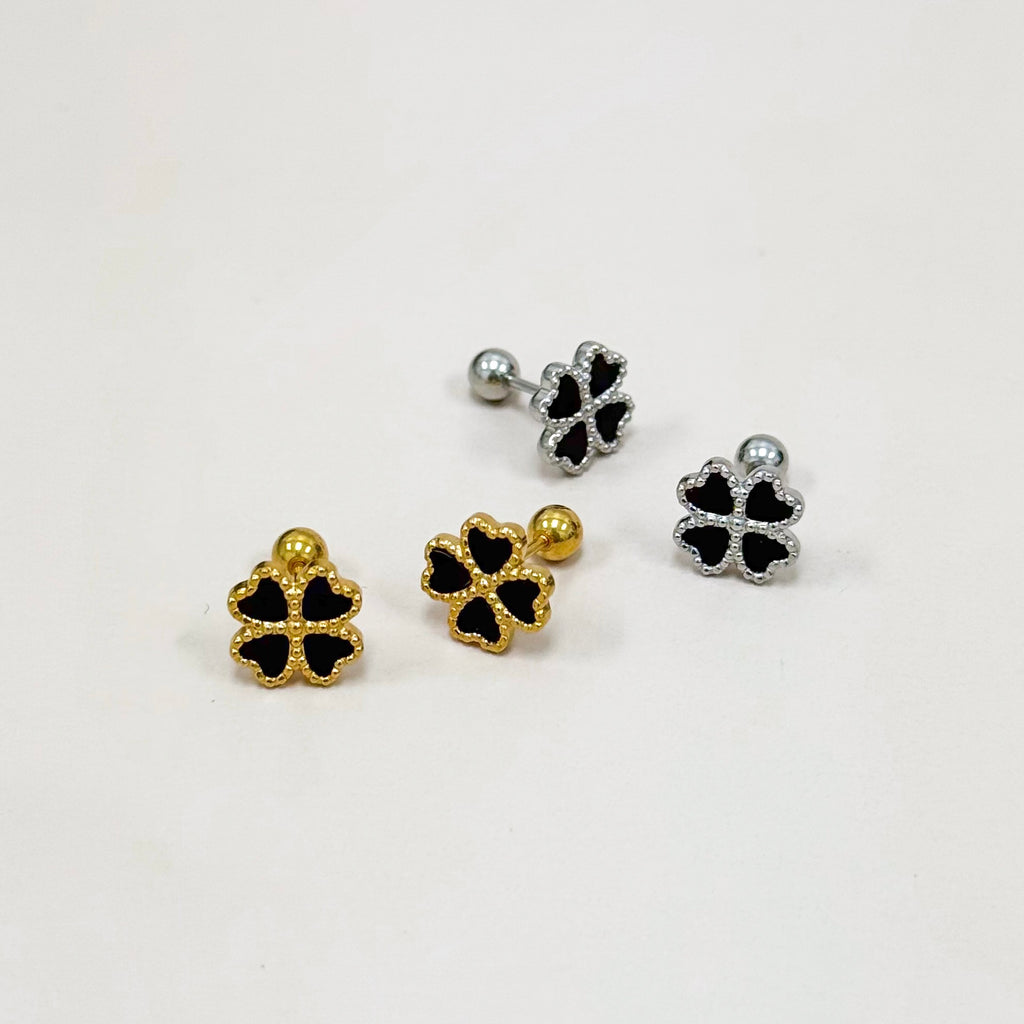 Noire Clover Black Studs