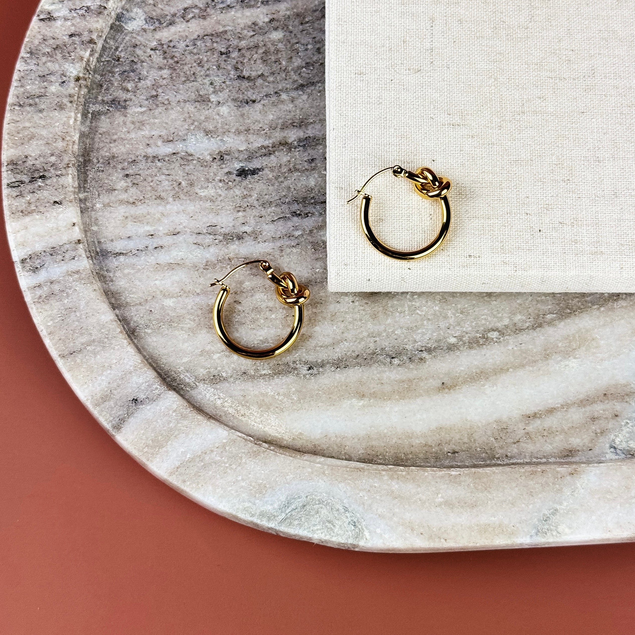 Arlo Hoops