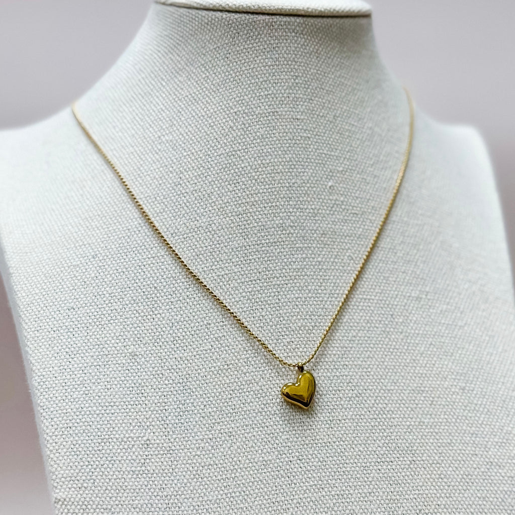 The Aurea Heart Necklace