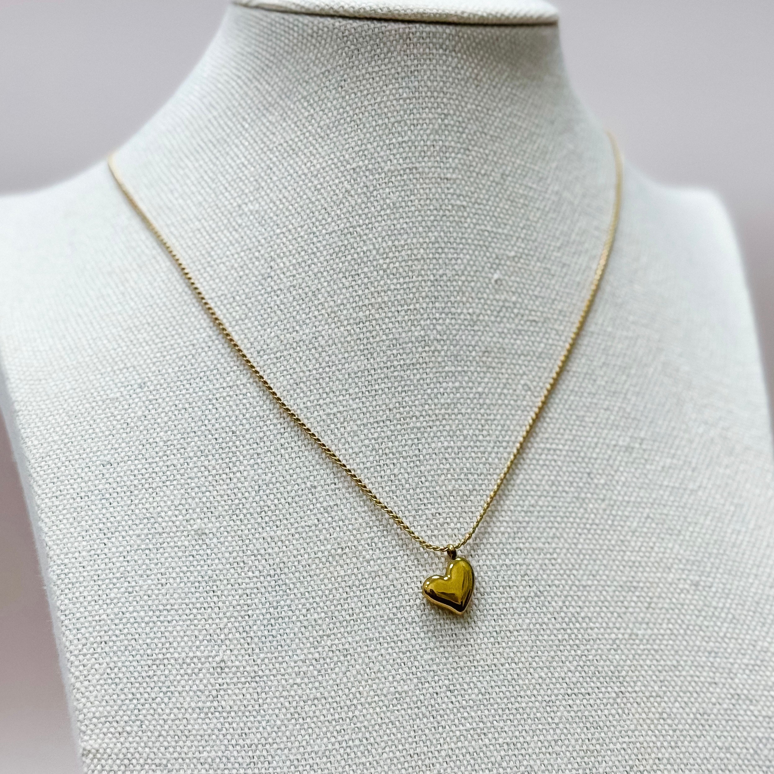 The Aurea Heart Necklace