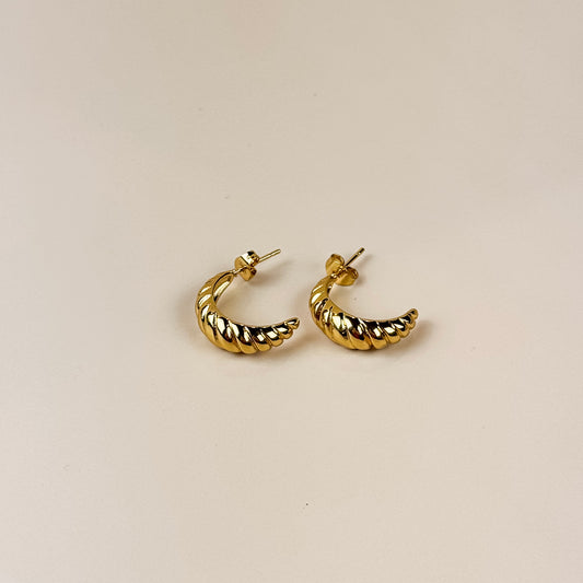 Lunara Hoops