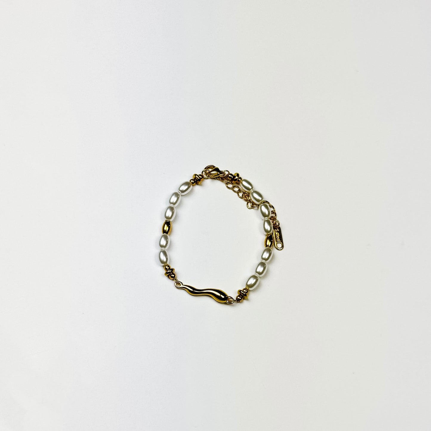 Drift Pearl Bracelet