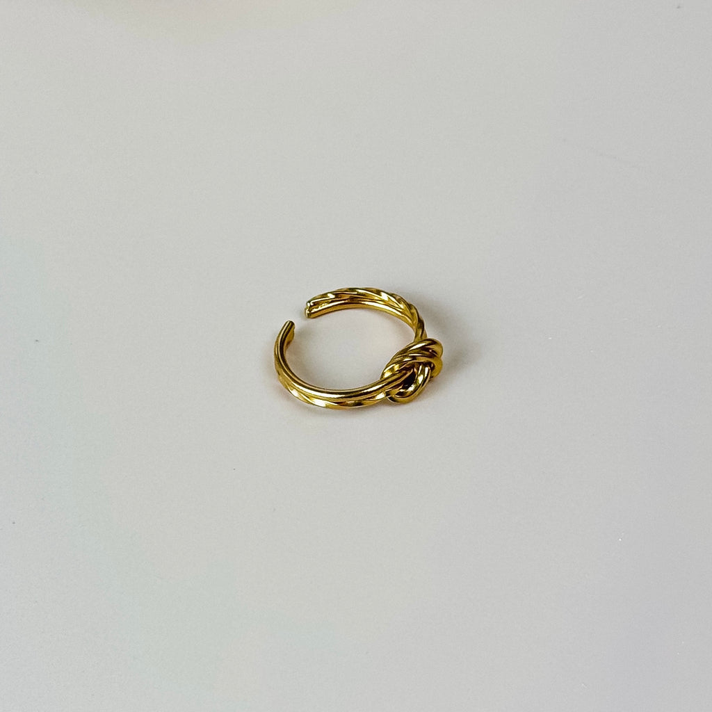 Lovers Knot Ring