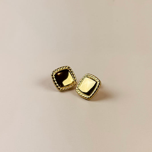 Clarity Studs