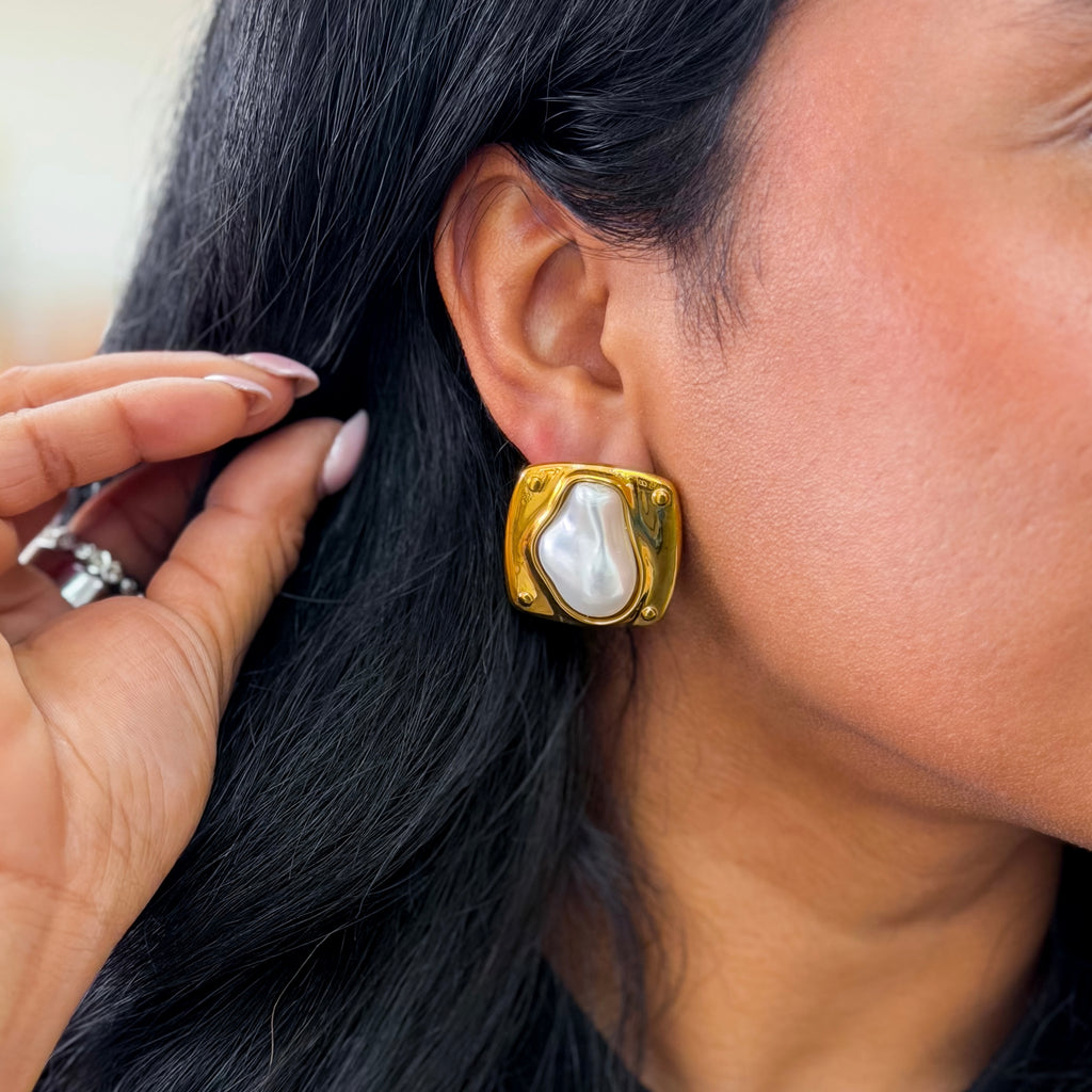 Golden Tide Pearl Earrings