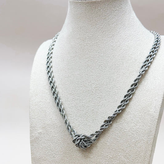 Rheya Rope Knot Necklace