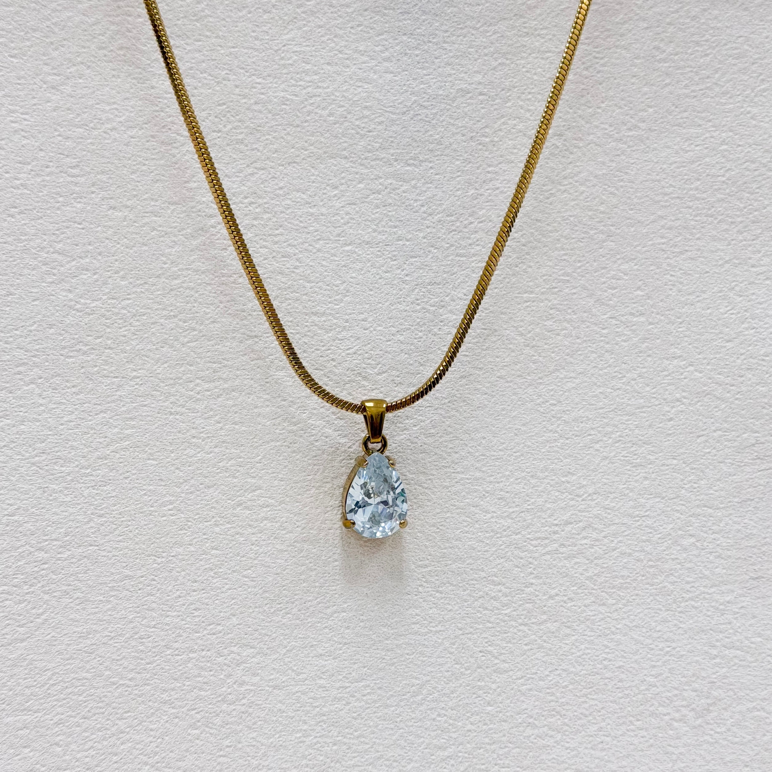 Lumière Pear Crystal Necklace