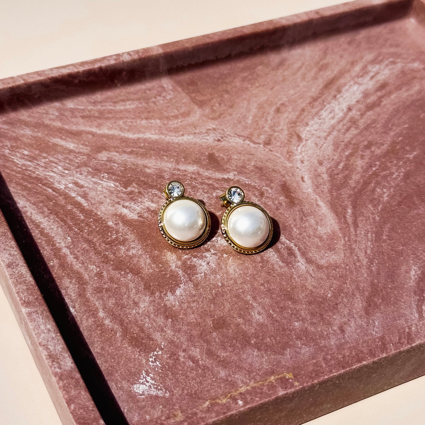 Colette Studs