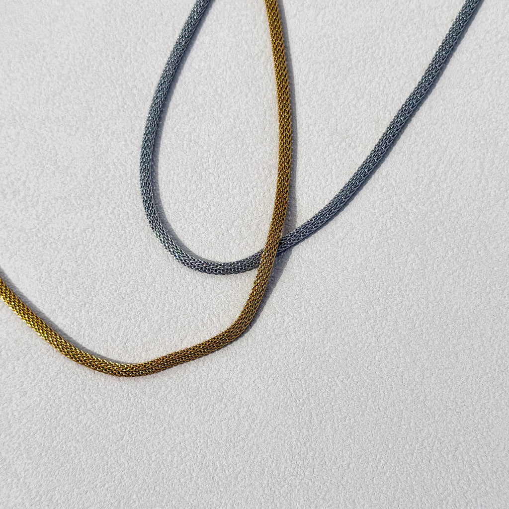 Vespera Mesh Chain Necklace