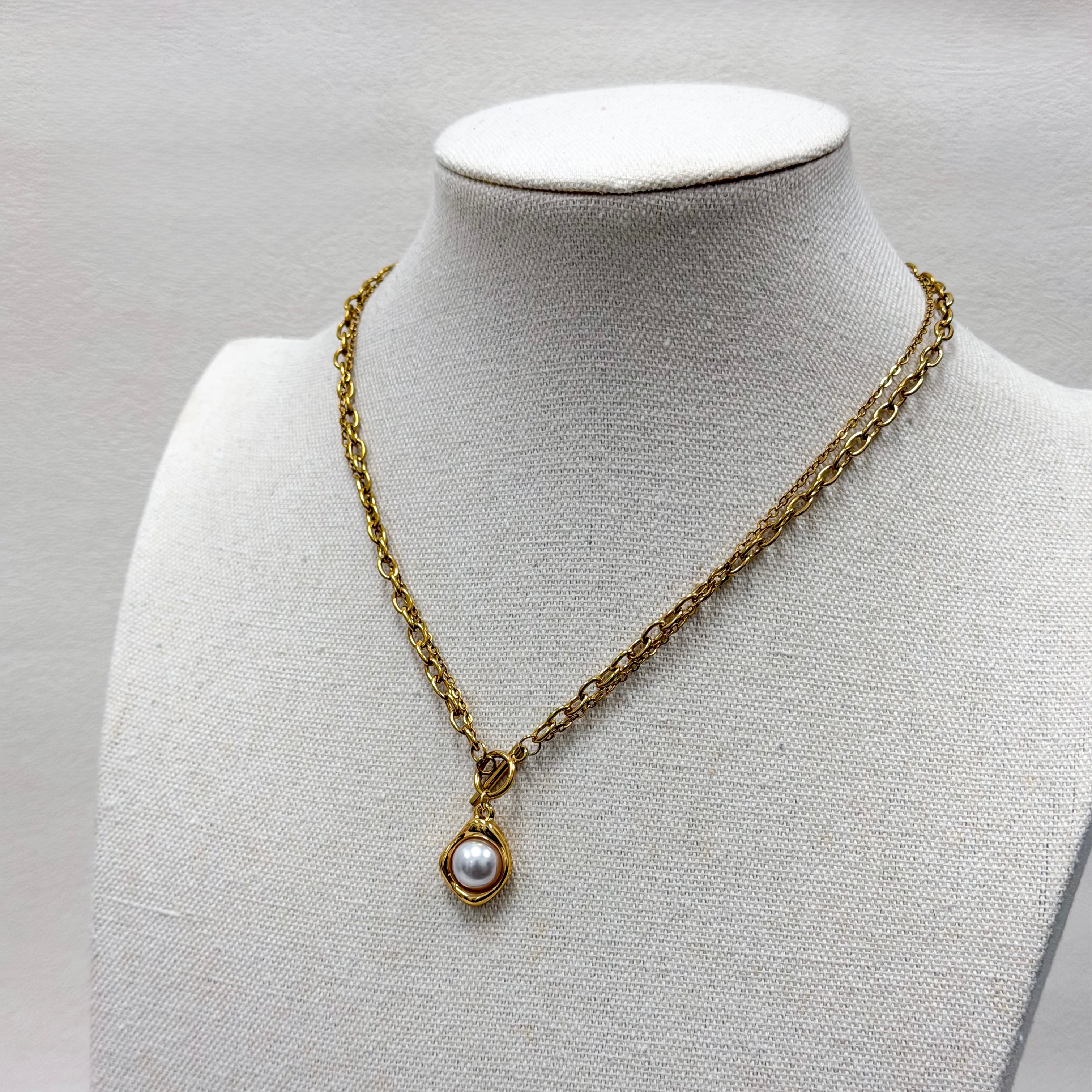 Aurelia Pearl Toggle Necklace