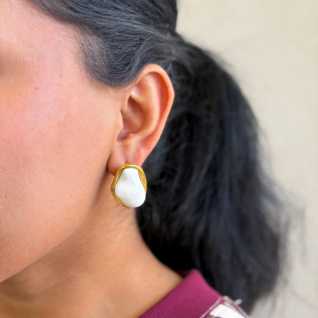 Pearl Muse Earrings