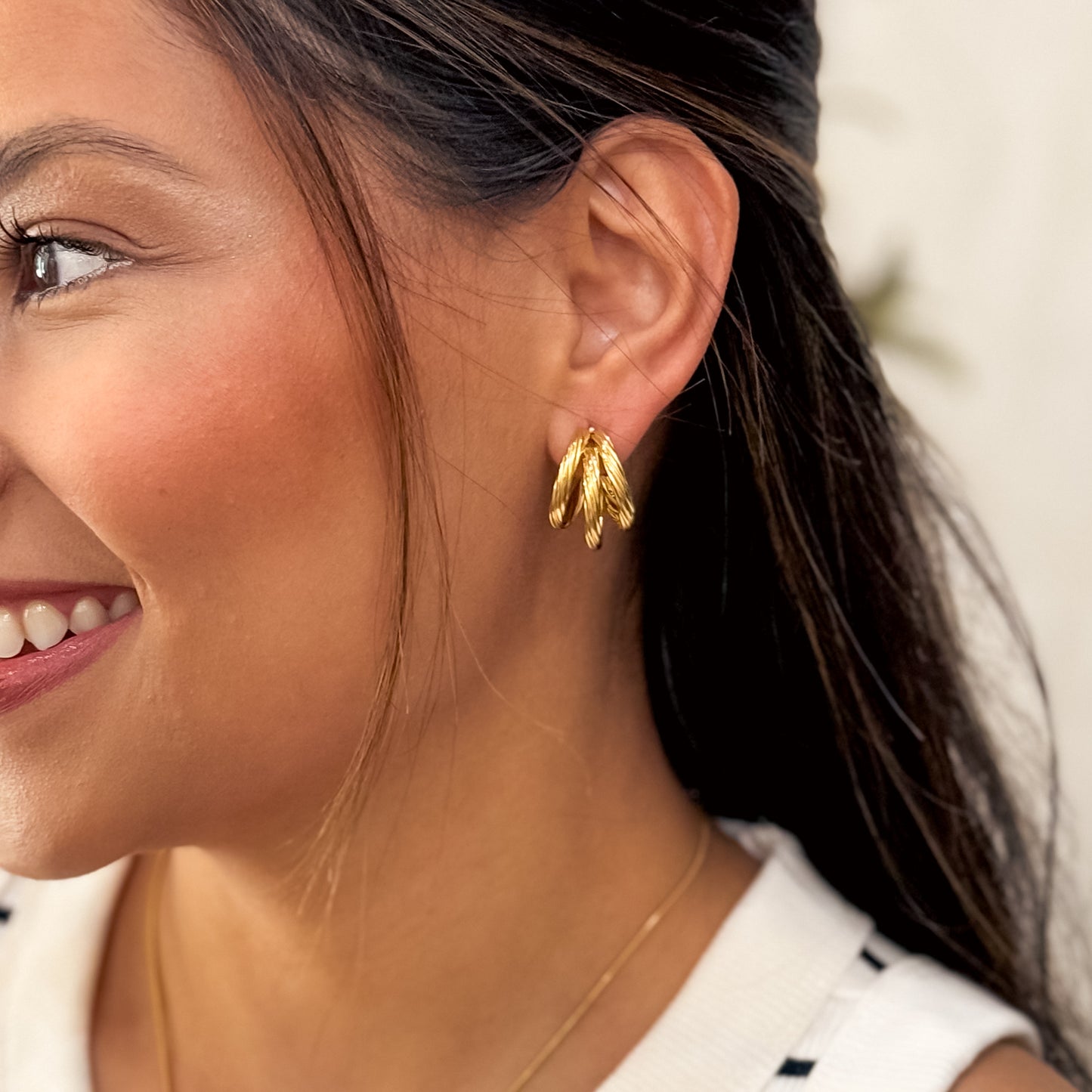 Aure Twist Hoops