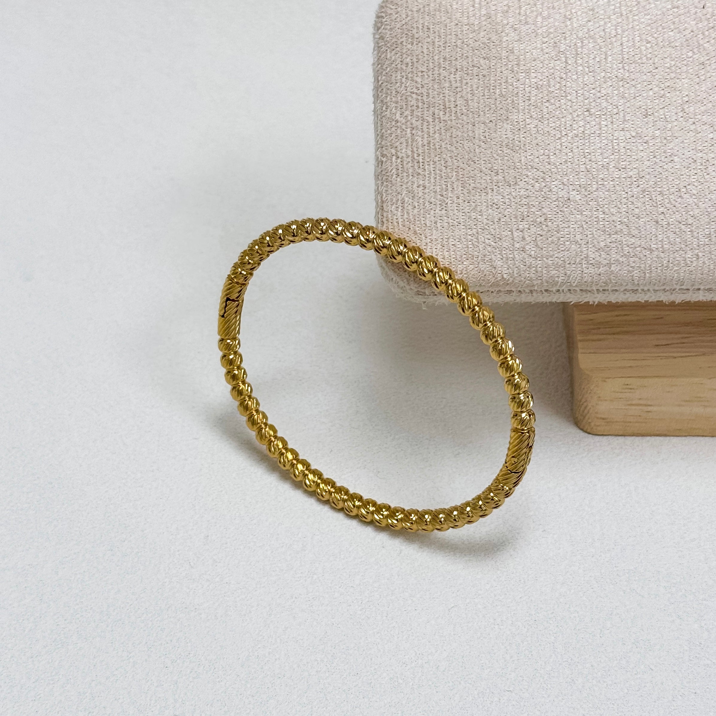 Textured Bead Stretch Bracelet