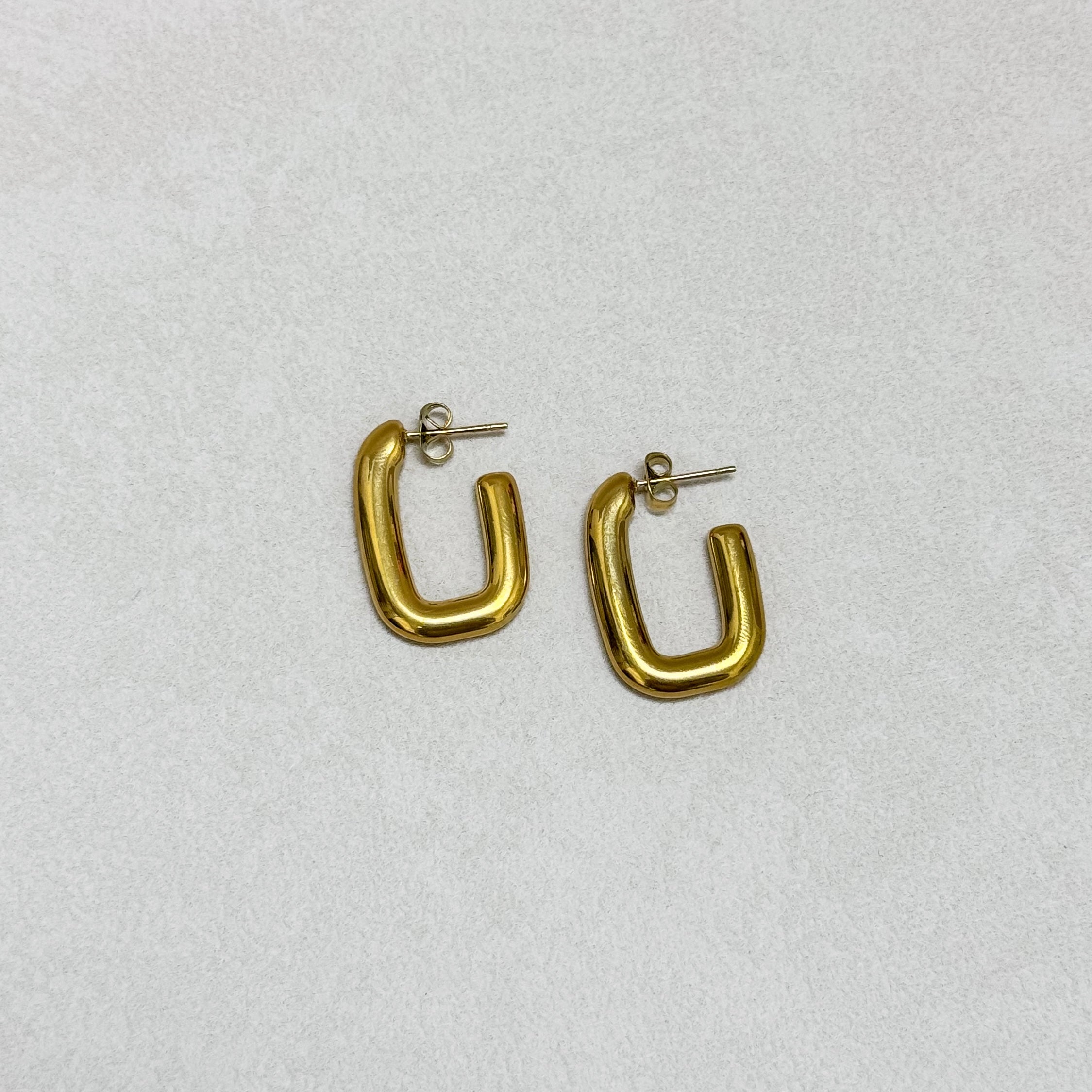 Modern U-Shape Chunky Hoop Earrings