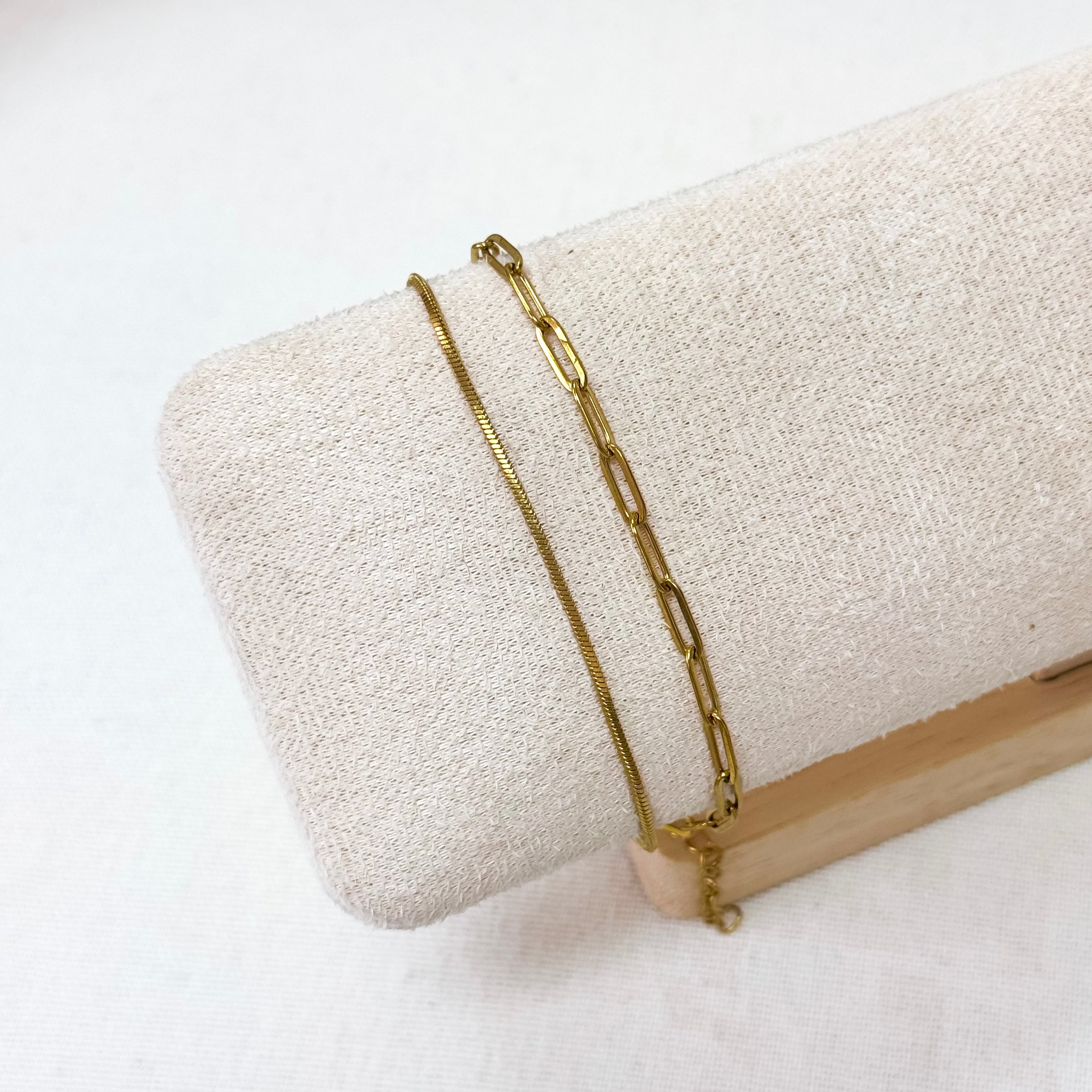 Everlayer Dainty Gold Bracelet