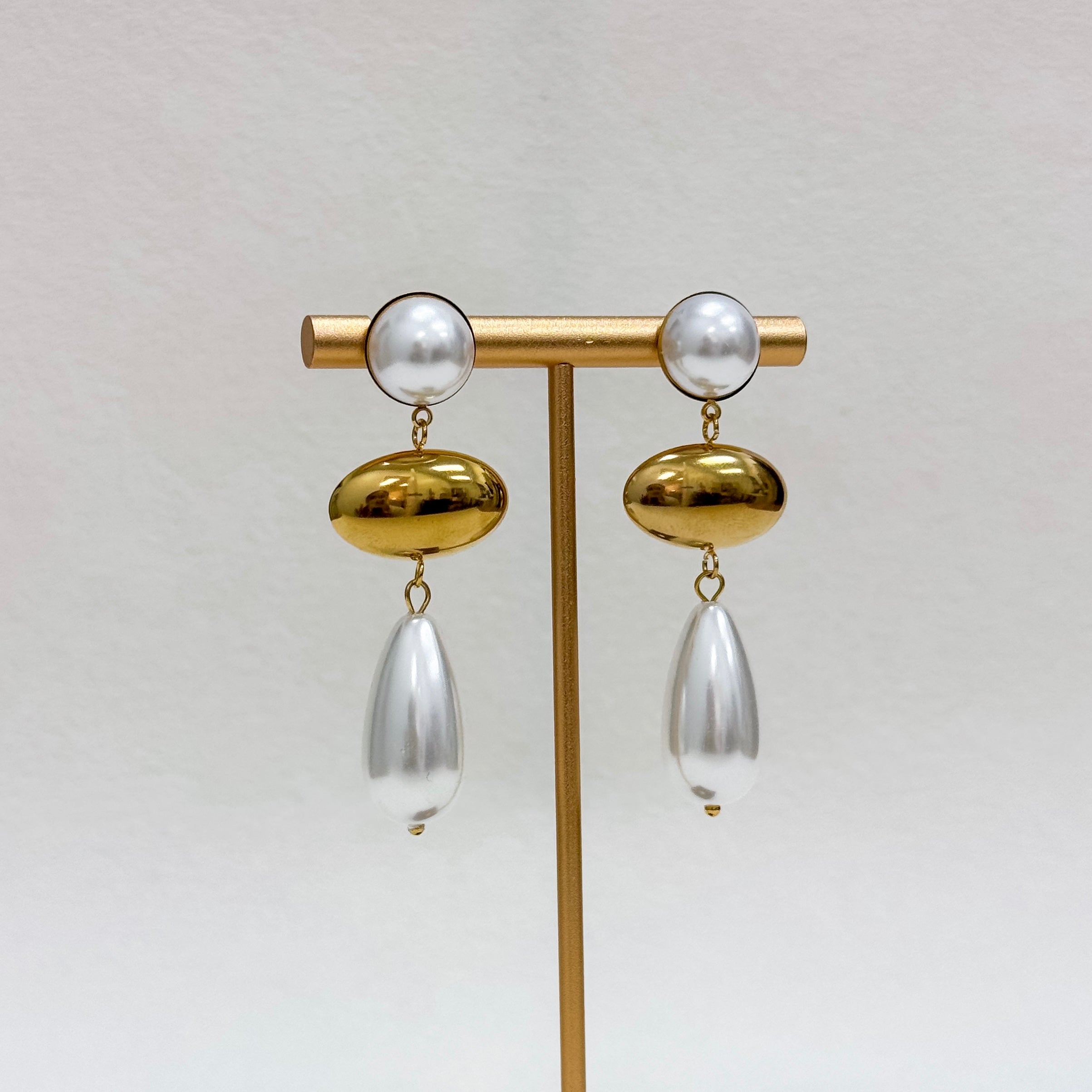 Lumière Layered Pearl Drop Earrings