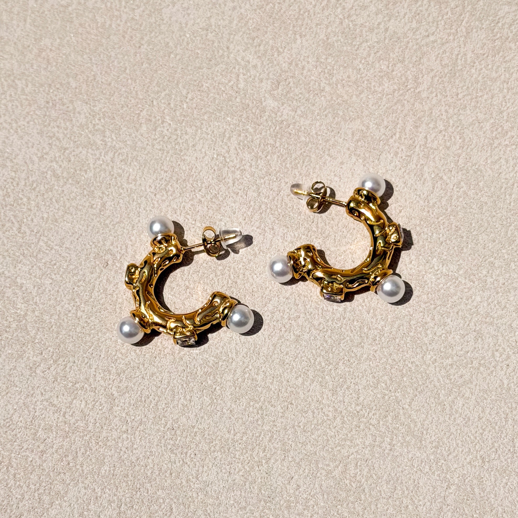 Barona Pearl Earring