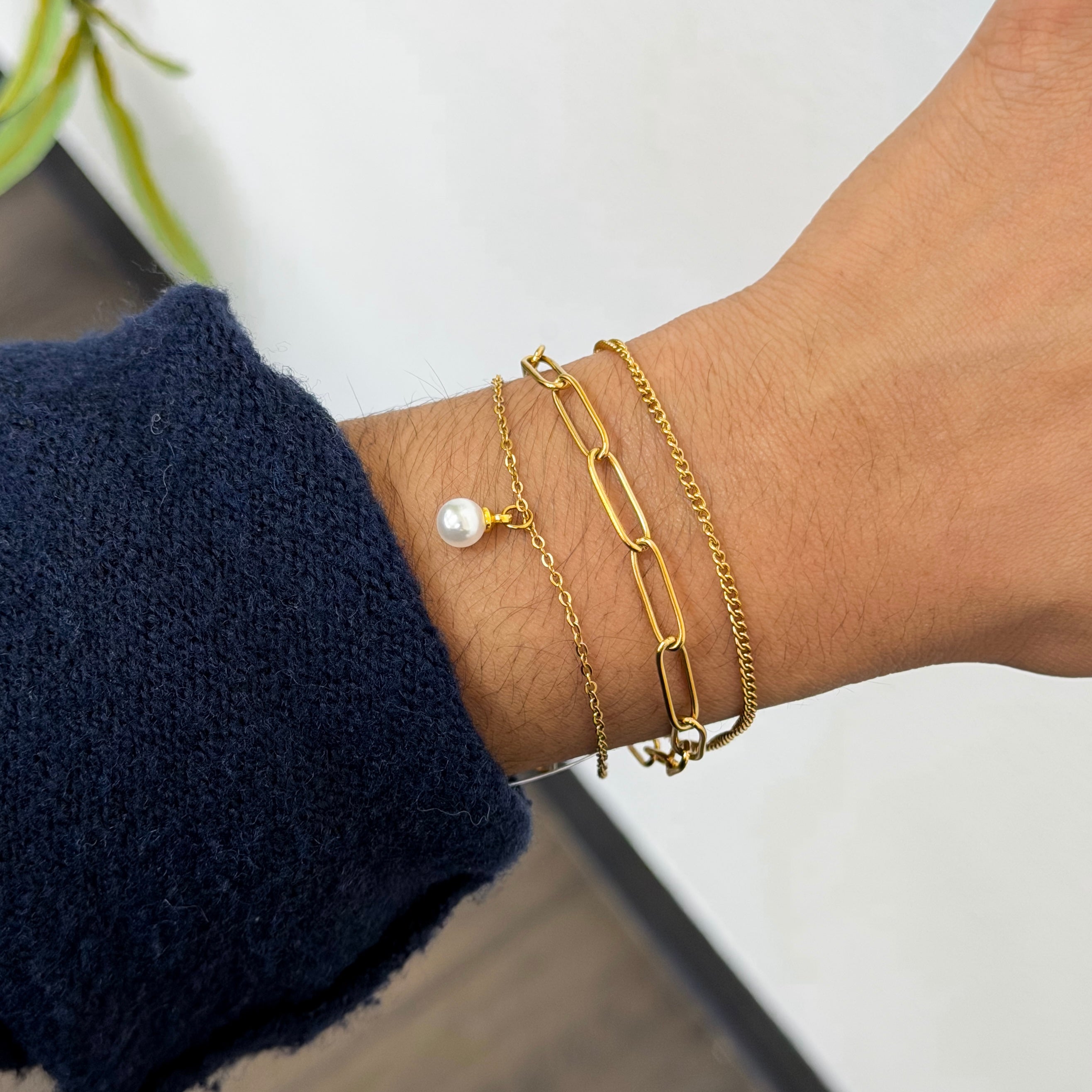 Golden Pearl Drop Bracelet