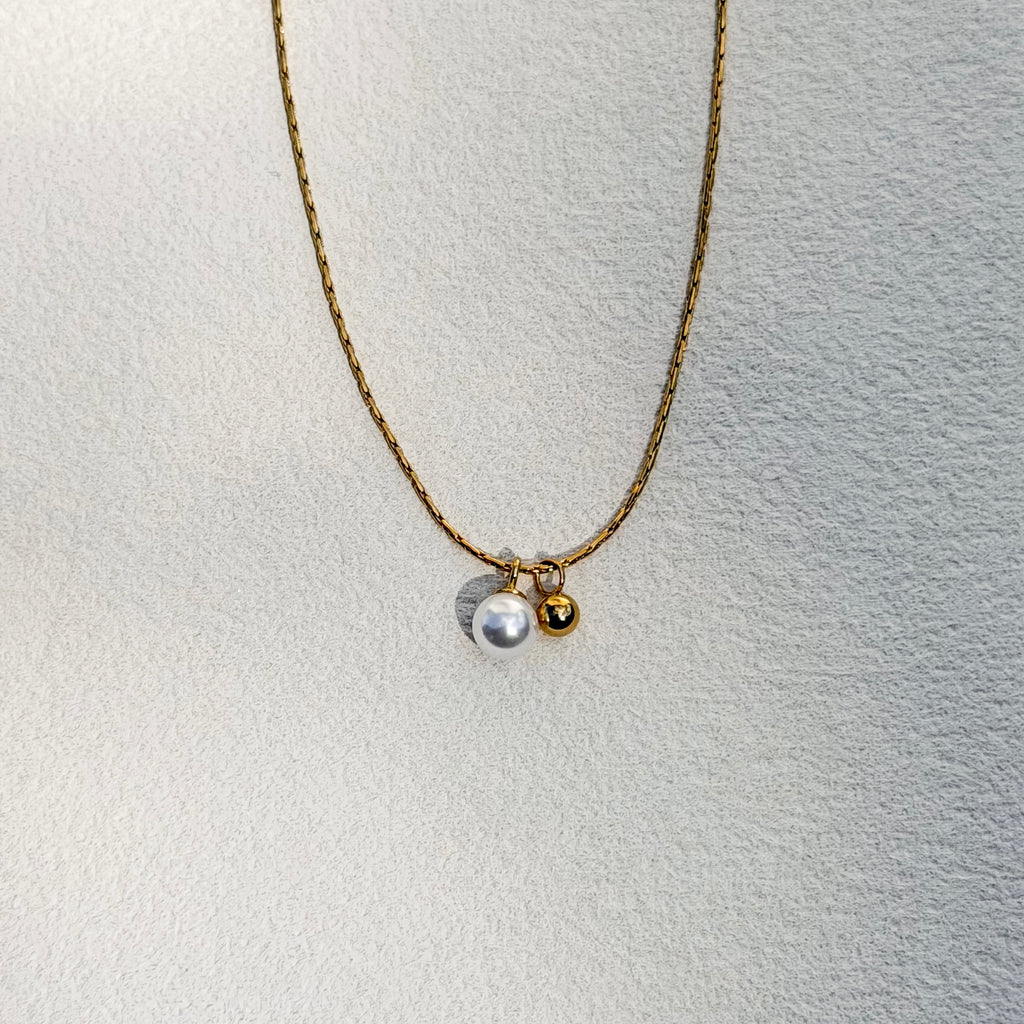 Elowen Pearl Accent Necklace