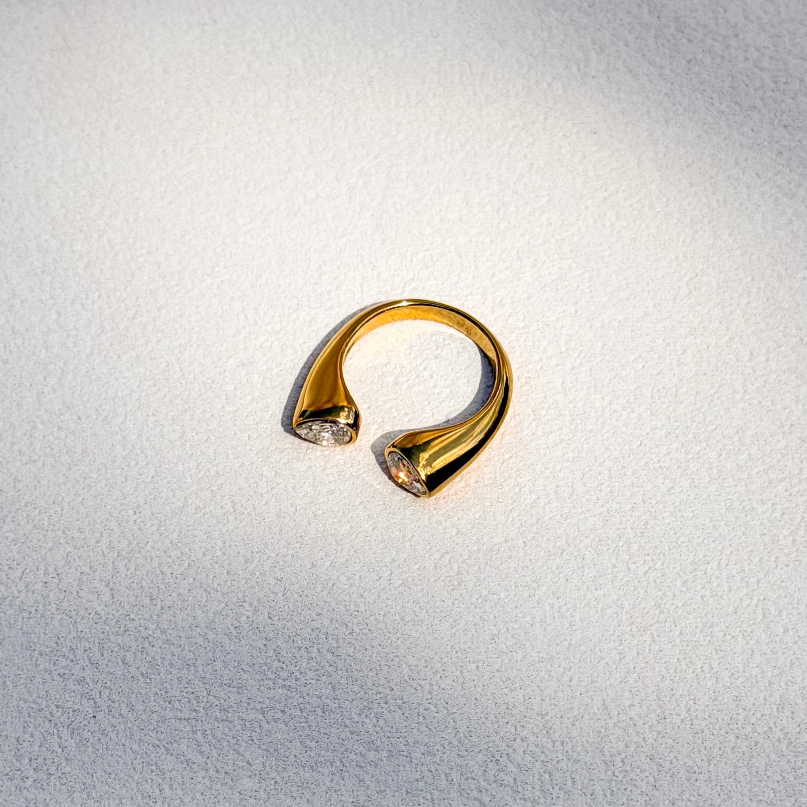 The Aurelia Ring