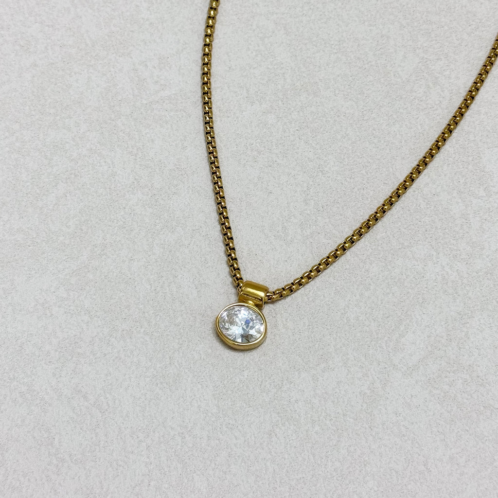 Everlume Bezel Crystal Necklace