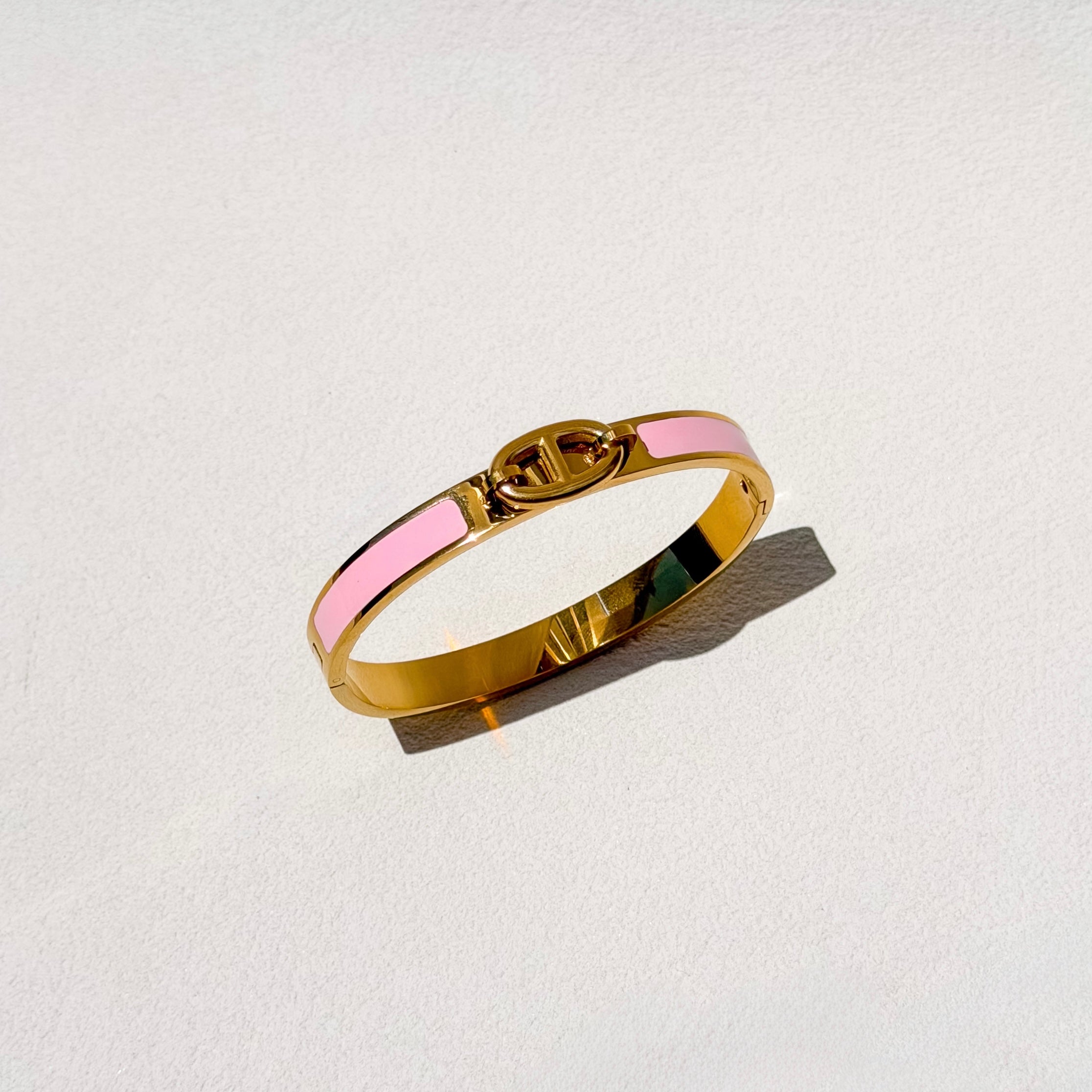The Amora Knot Bangle