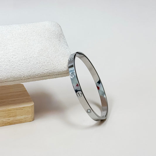 The Lumière Screw Bangle